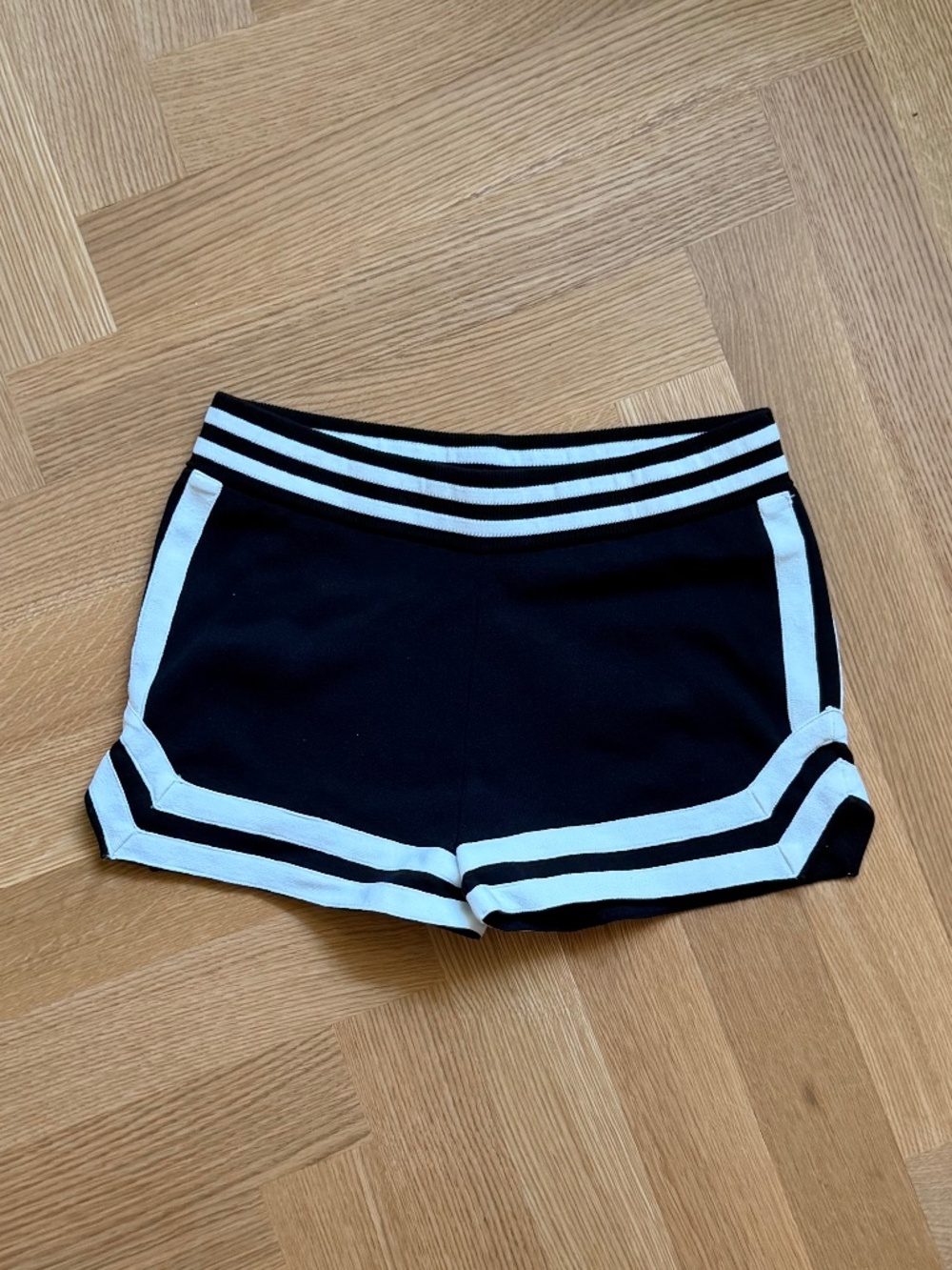 nagnata rydell short black size M